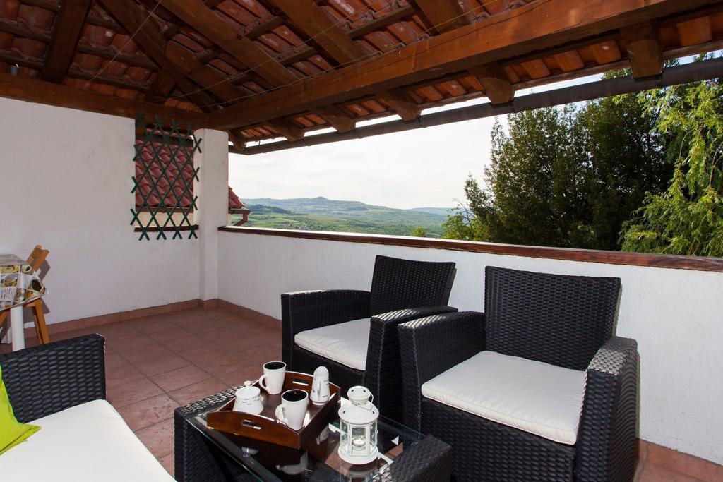 Apartments Garden Motovun Ruang foto