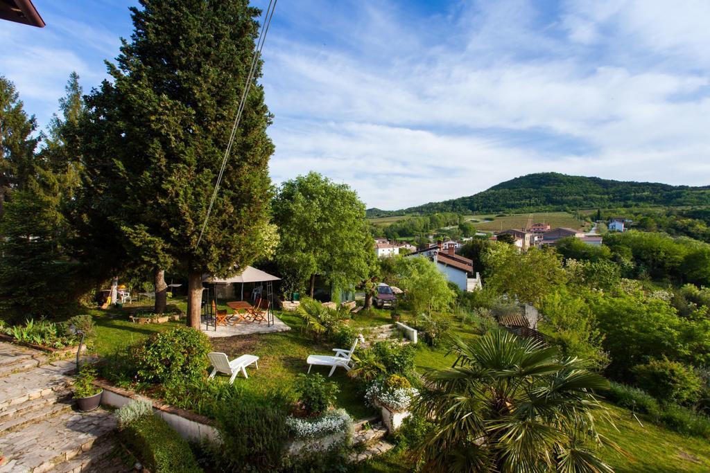 Apartments Garden Motovun Ruang foto